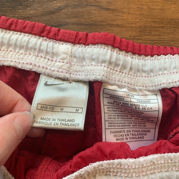 Nike vintage 90s burgundy gym shorts - Picture 2 of 11